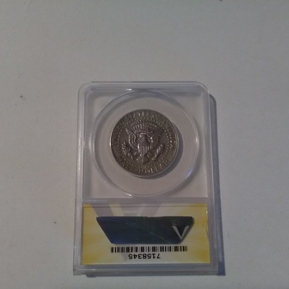 1971 D Rare Half Dollar - Picture 3 of 4